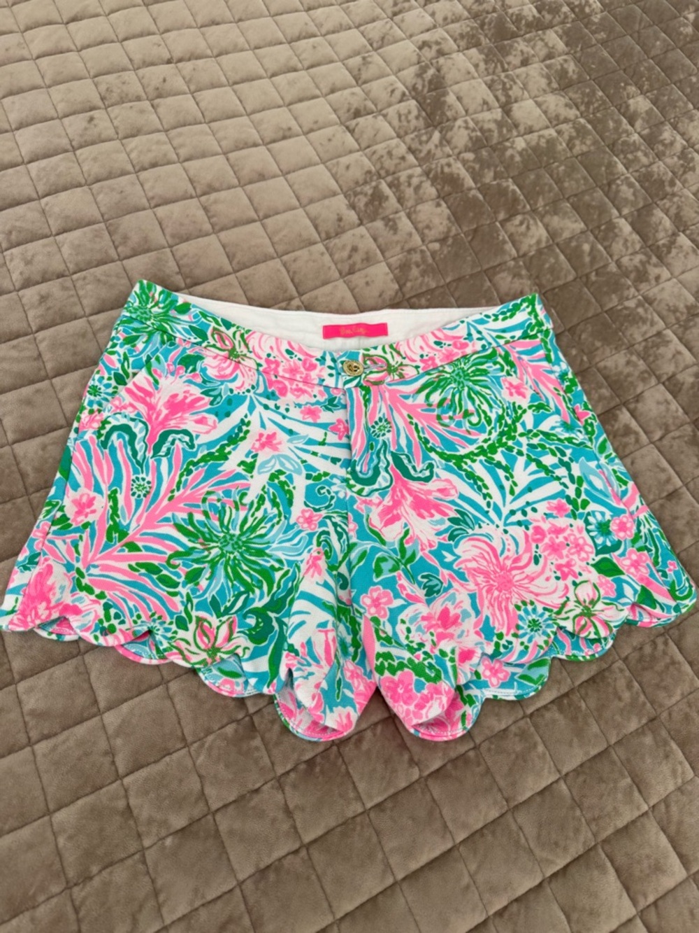 Lilly Pulitzer Buttercup Scallop-Hem  Shorts